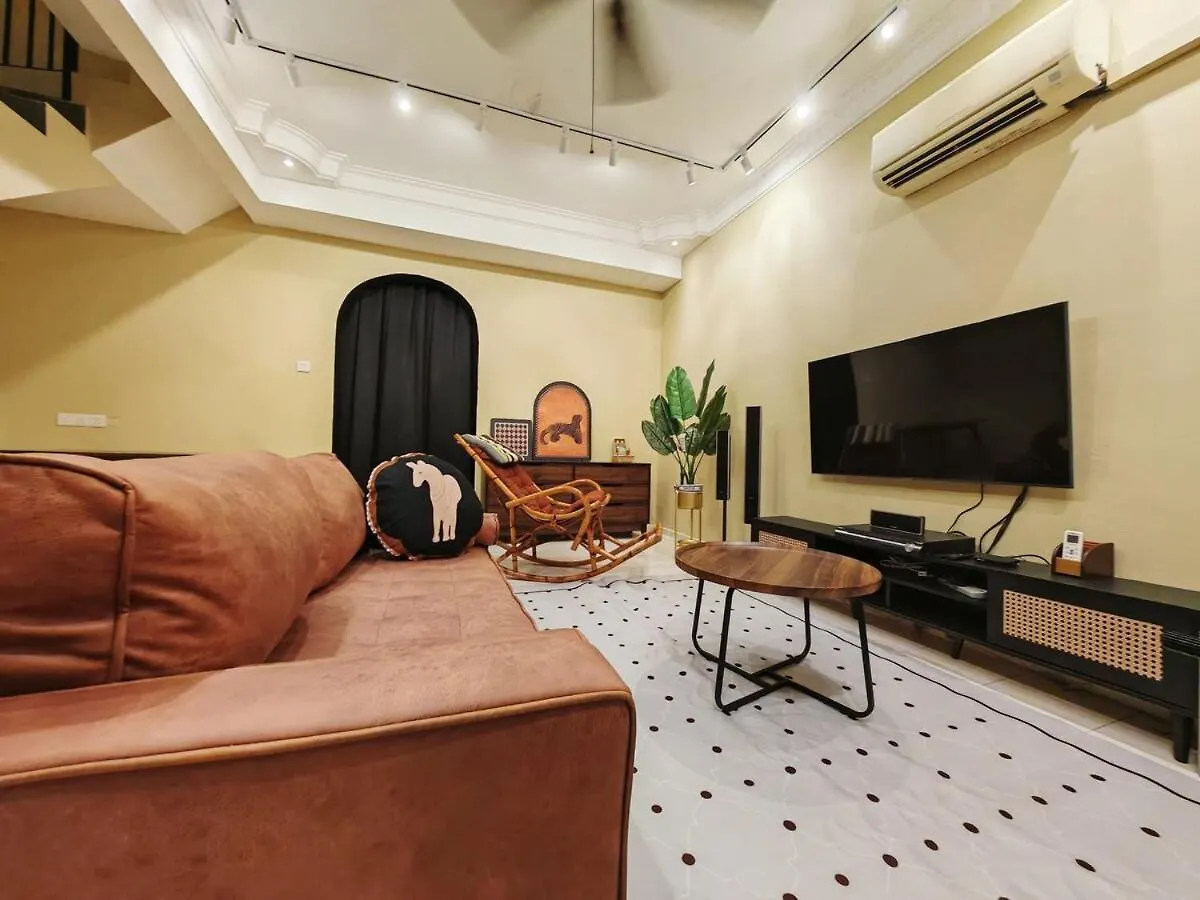 Warm Family Suites At Setia Indah Near Austin联系方式